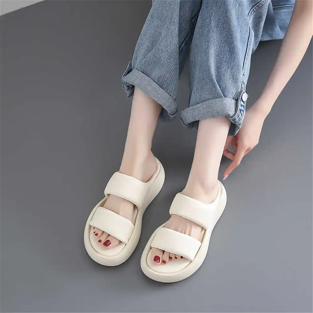Size 39 Strips Summer Shoes Sa - Different Aquatic Sports recension och pris